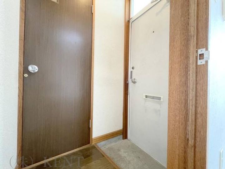 アーバンコート宮の沢の玄関