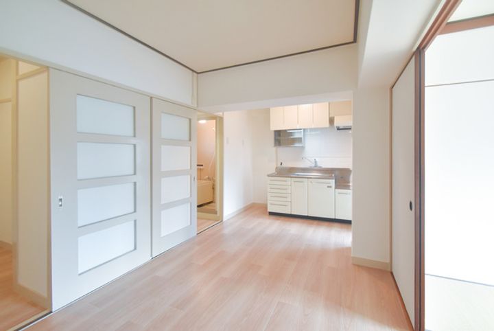 UR洛西新林の居間