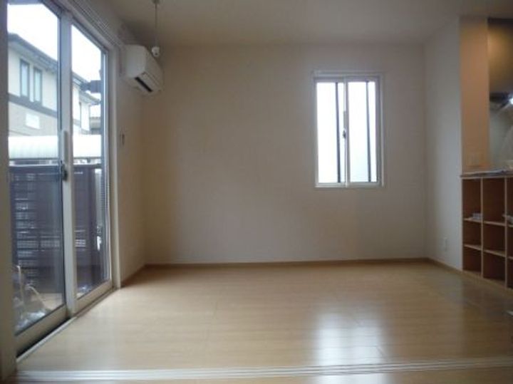 福島県福島市瀬上町字柳沼(アパート)の賃貸物件の居間