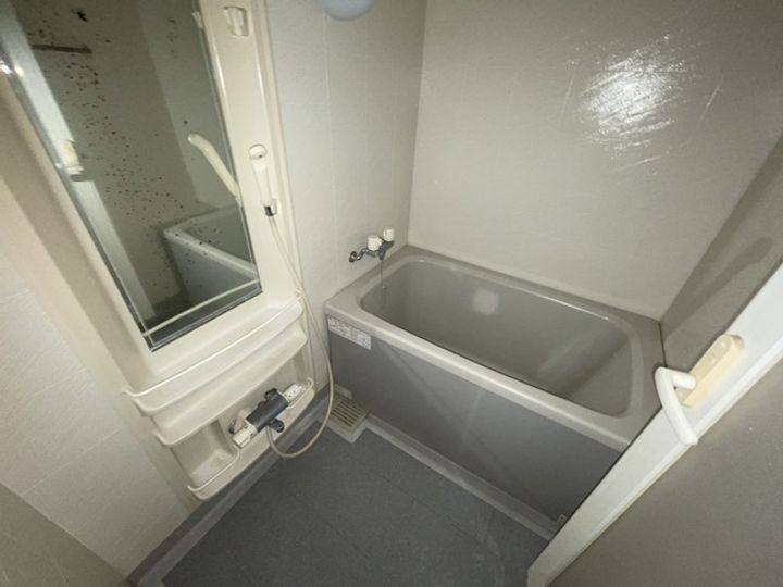 ニューワン河井ビルの風呂