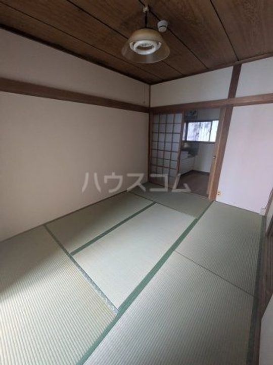田口荘の居間