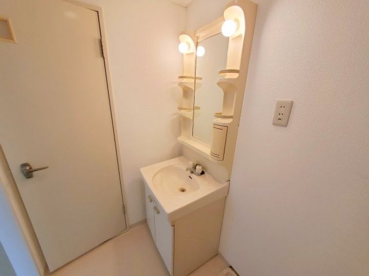 ロイヤルハイツ東生駒の内装