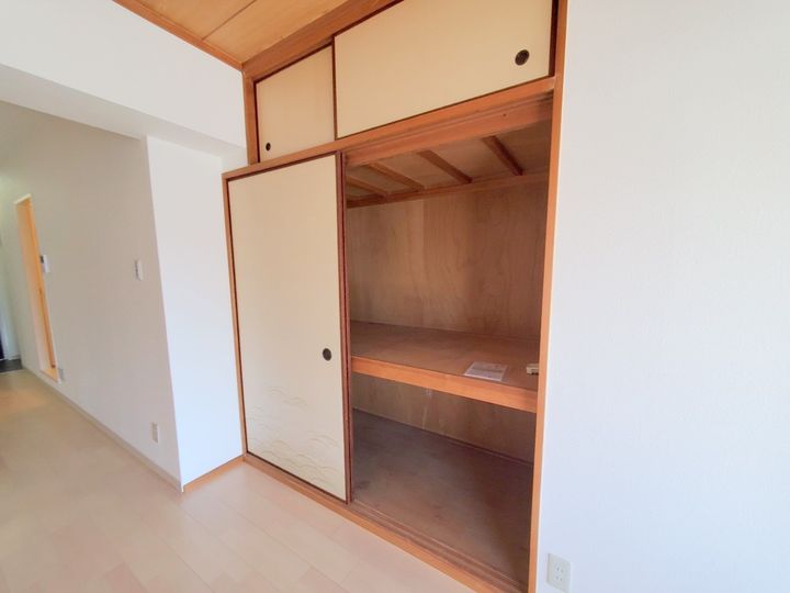 ロイヤルハイツ東生駒の内装