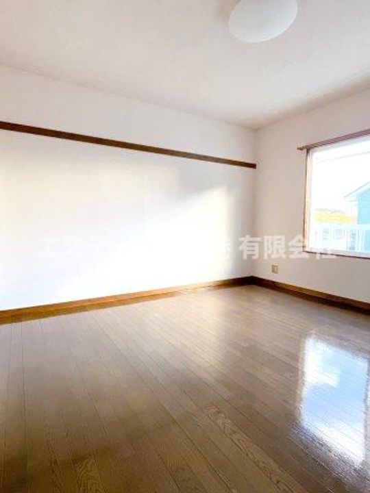 レジデンスサトウBの居間