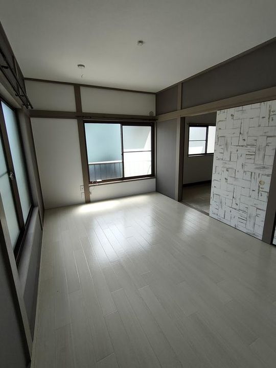 栄町ハイツ201の居間