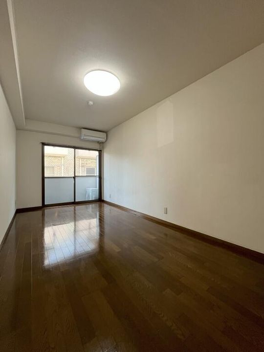 アーバンシティトドロキの居間