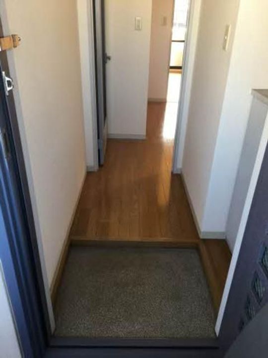 ランドマーク戸ノ内 Cの玄関