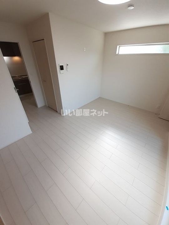 フジパレス堺諏訪森II番館の居間