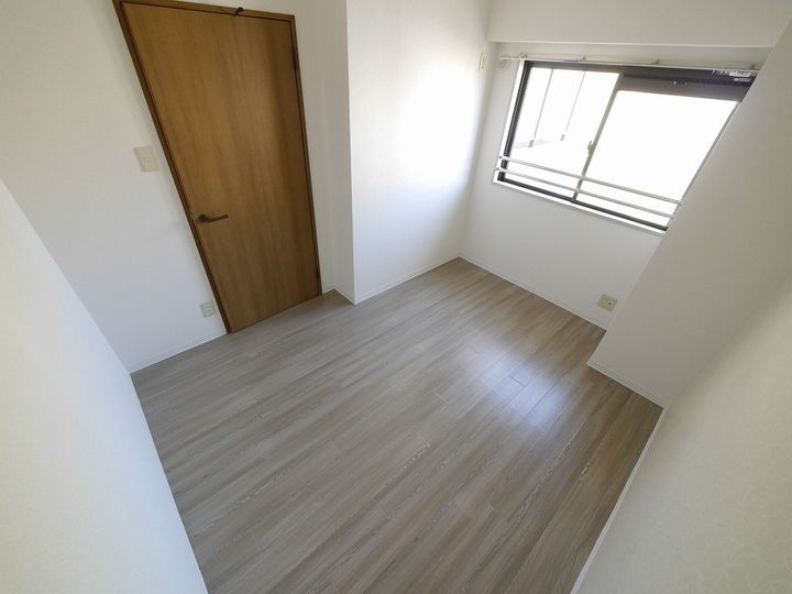 シャロン鷹取東の内装