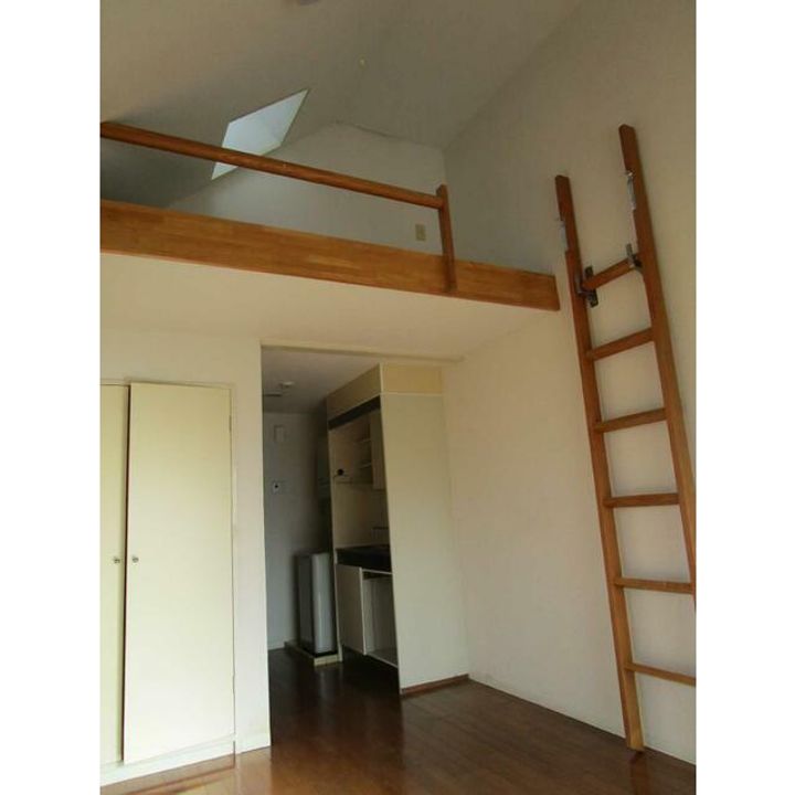 神奈川県小田原市蓮正寺(アパート)の賃貸物件の居間