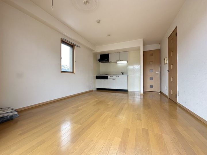 東京都八王子市七国2(マンション)の賃貸物件の居間