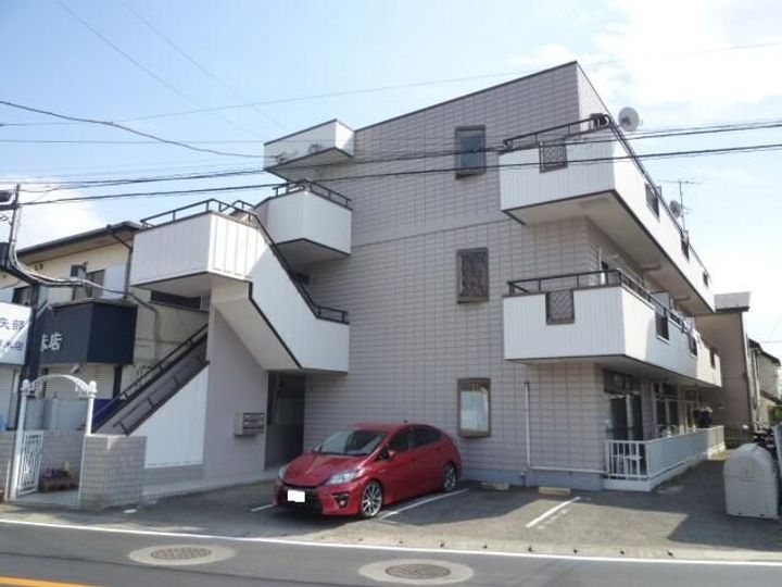 プレステージ赤坂の外観