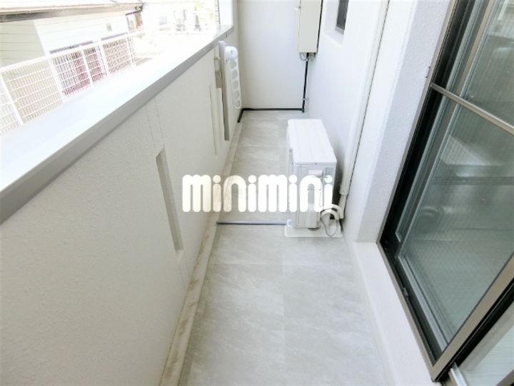 エクリュ&24 厚原の内装