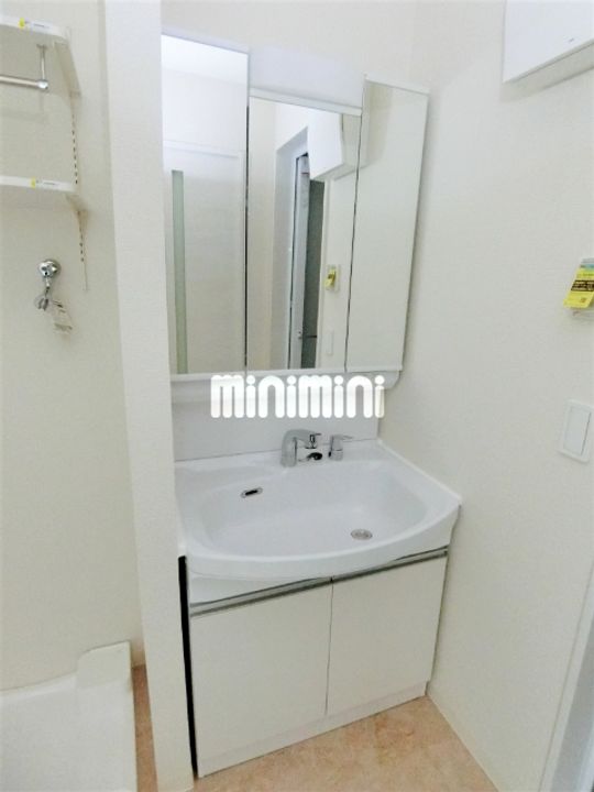 エクリュ&24 厚原の内装