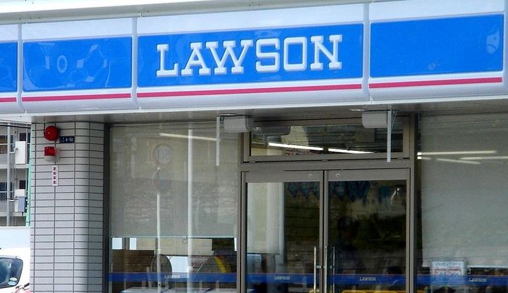 アルカンシェル NEの周辺