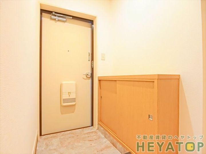 愛知県名古屋市昭和区山里町(マンション)の賃貸物件の玄関