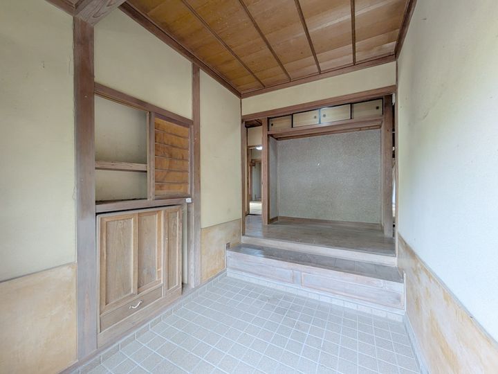 愛媛県東温市山之内(一戸建)の賃貸物件の玄関