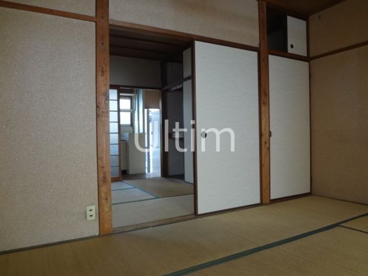 南郷マンションの地図