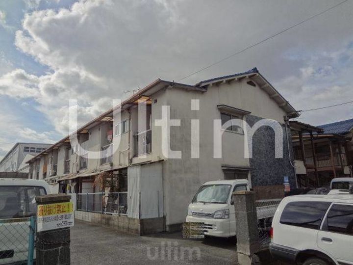 南郷マンションの外観