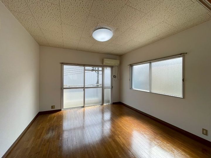 広島県呉市広古新開6(マンション)の賃貸物件の居間