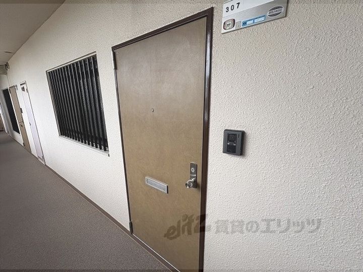 SYグランドビルの玄関