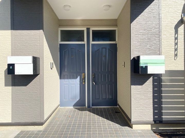 アヴァンメゾン1-Bの玄関