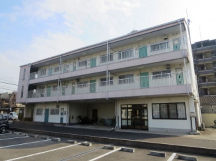 ローズハイツの外観