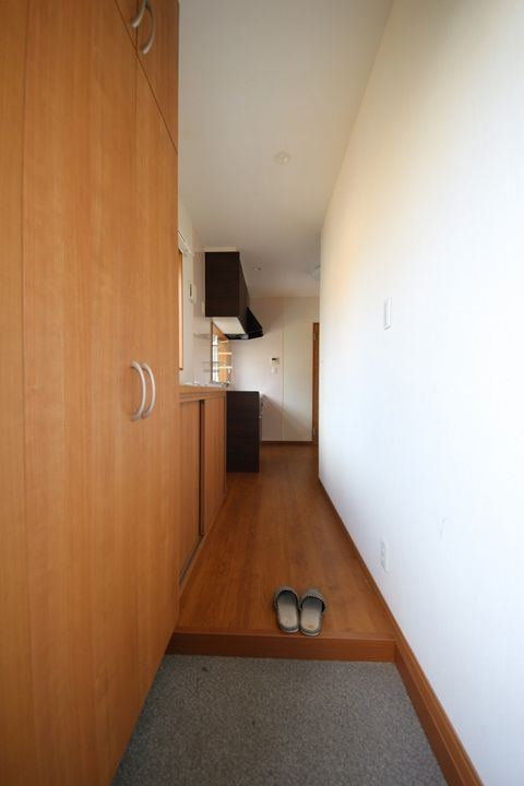 コーポしのむら B棟の玄関