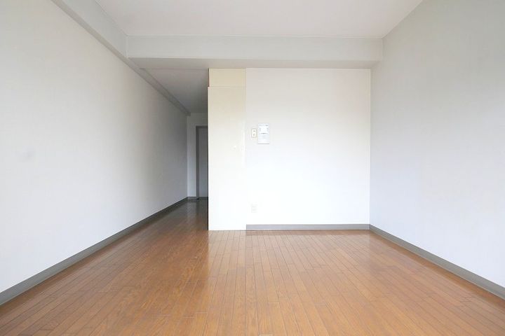 第一山田ビルの居間
