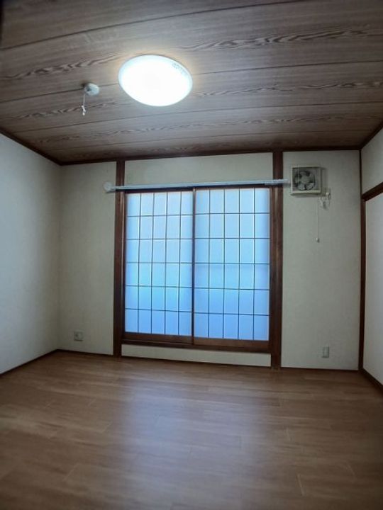 新潟県村上市上片町(アパート)の賃貸物件の居間