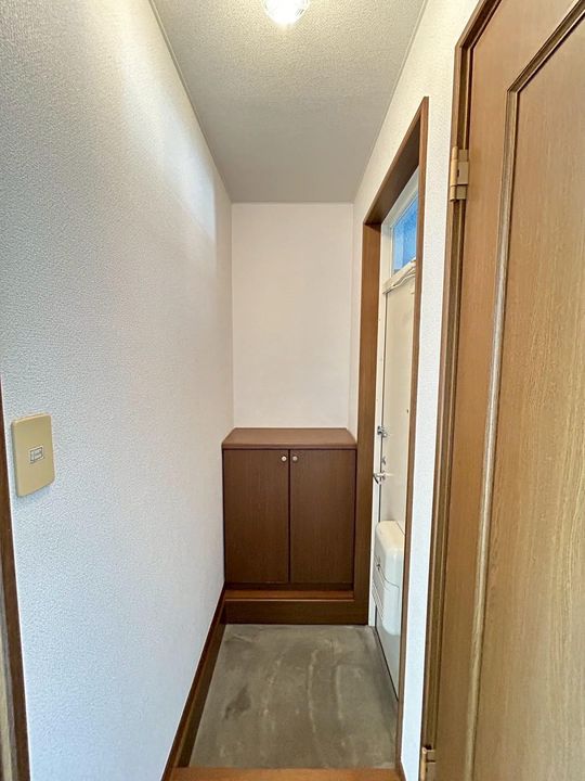 サンエレガの玄関