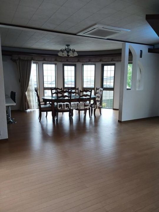 三重県松阪市光町(一戸建)の賃貸物件の居間