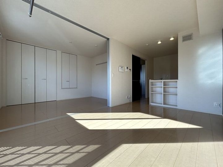 群馬県伊勢崎市宮子町(アパート)の賃貸物件の居間