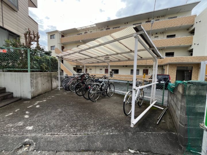 シャルマンYMの地図