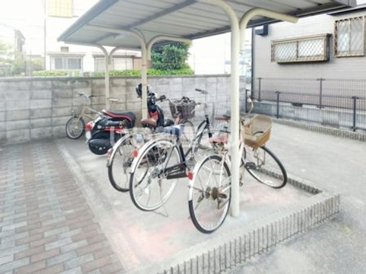 兵庫県川西市中央町(アパート)の賃貸物件の地図