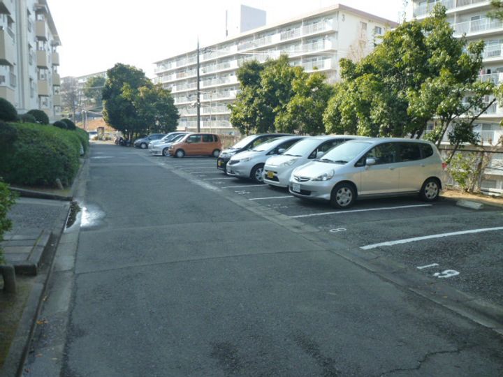 狭山住宅2号棟の地図