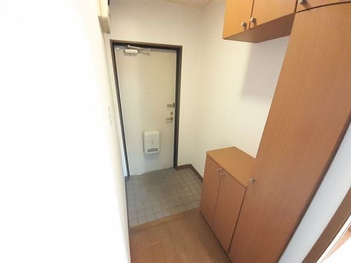 茨城県牛久市ひたち野東1(マンション)の賃貸物件の玄関