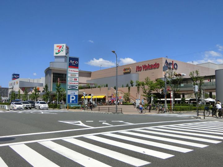 アムールレオの周辺