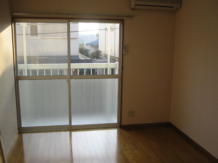 グリーンハイツあづまの居間