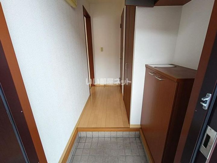 シャーメゾン・グレイスの玄関