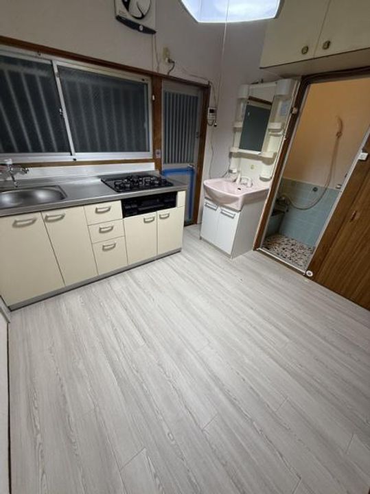 大阪府寝屋川市萱島東2(一戸建)の賃貸物件の居間