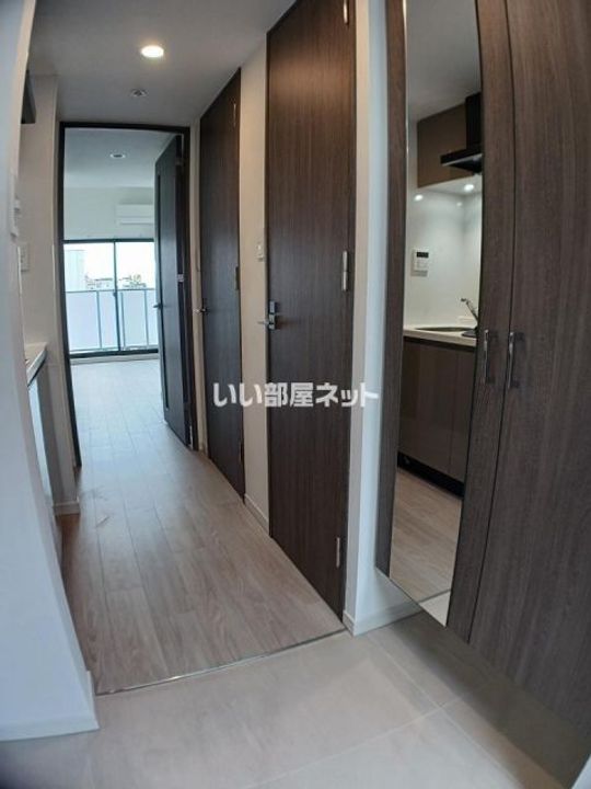 S-RESIDENCE堺浜寺broadの玄関