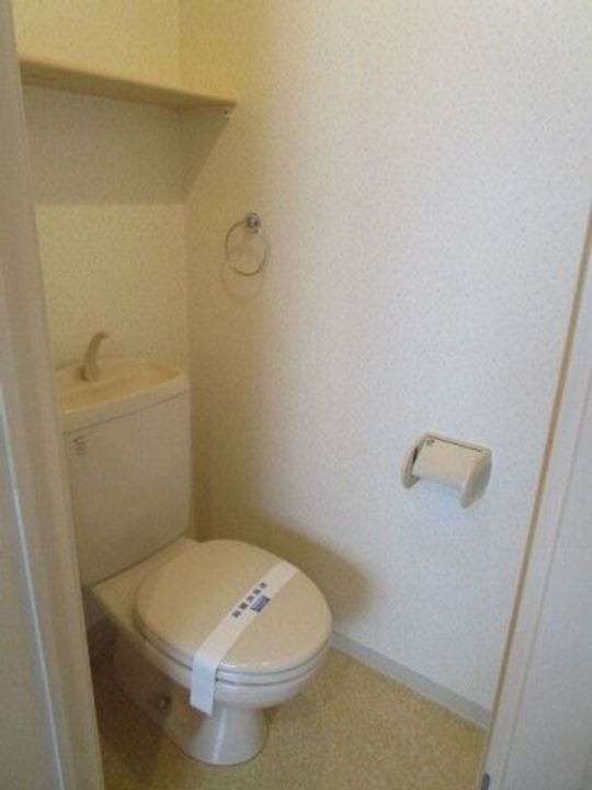 ARTHUR HILTSの内装