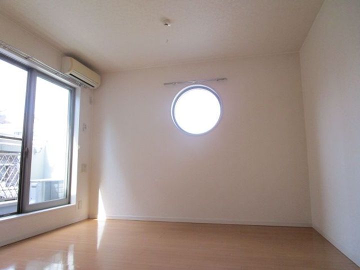 ARTHUR HILTSの内装