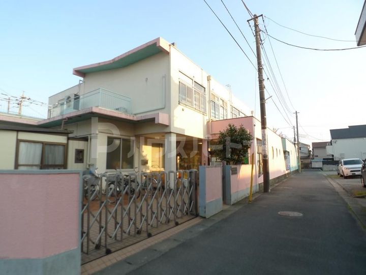 ウエストパーク藤の周辺
