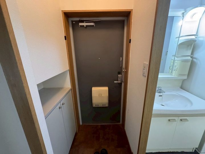 大阪府豊中市長興寺南3(マンション)の賃貸物件の玄関