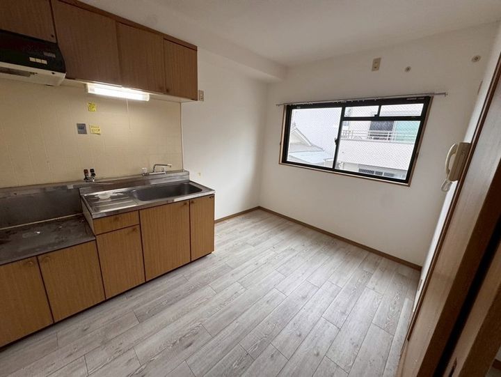 大阪府豊中市長興寺南3(マンション)の賃貸物件の居間