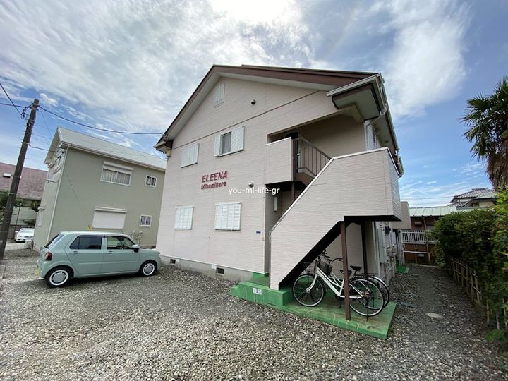 エリーナ南原の外観