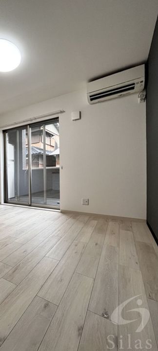 兵庫県川西市中央町(アパート)の賃貸物件の居間