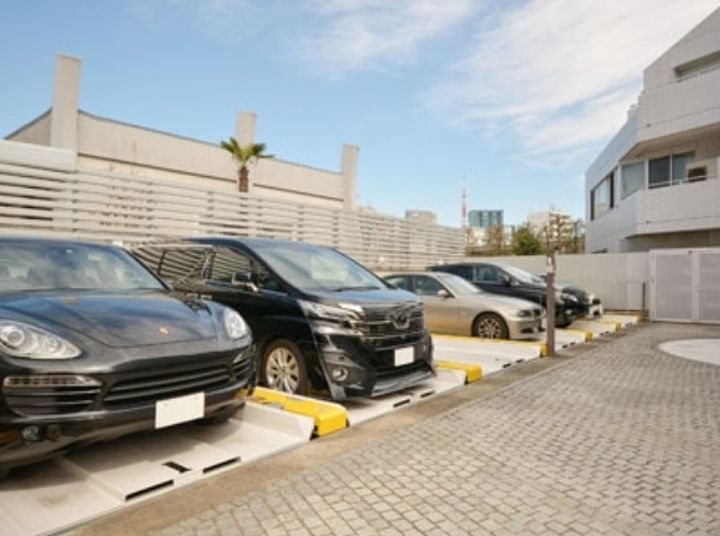 コスモリード南麻布の地図